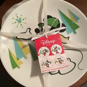 Disney Christmas Mickey Minnie Mouse Appetizer/Dessert Plates